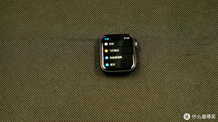 苹果智能运动手表蓝牙多功能充电怎么充（运动手表怎么打开蓝牙）