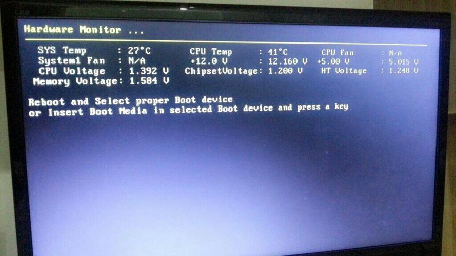 电脑开机不了移动硬盘重装系统方法（电脑移动硬盘没反应）